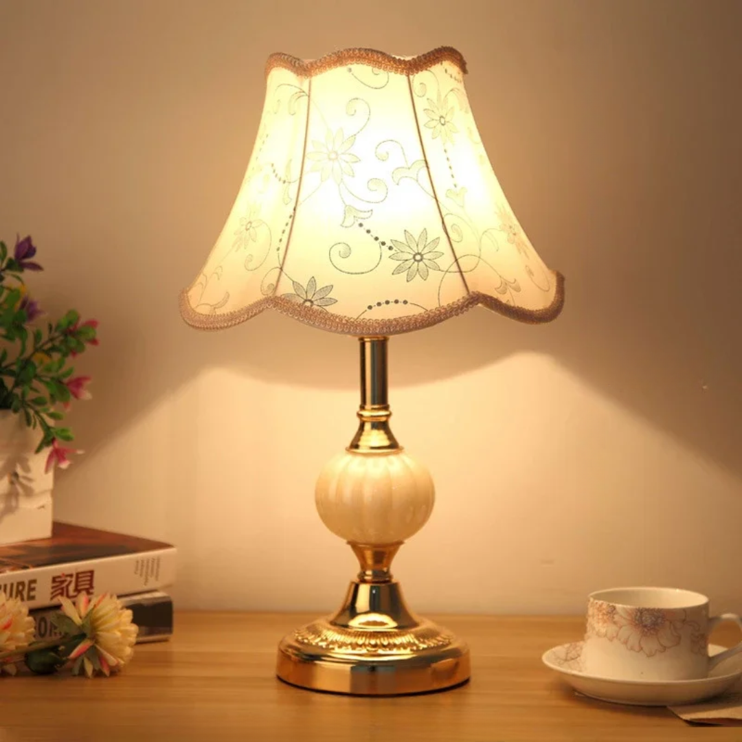 Quixy – Vintage Scandinavian Table Lamp for Bedroom or Living Room
