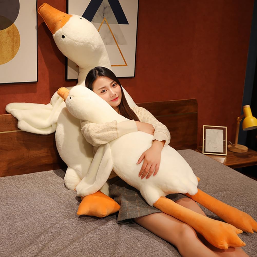 Cuddly Giant Goose Plush – Soft Toy in Multiple Sizes