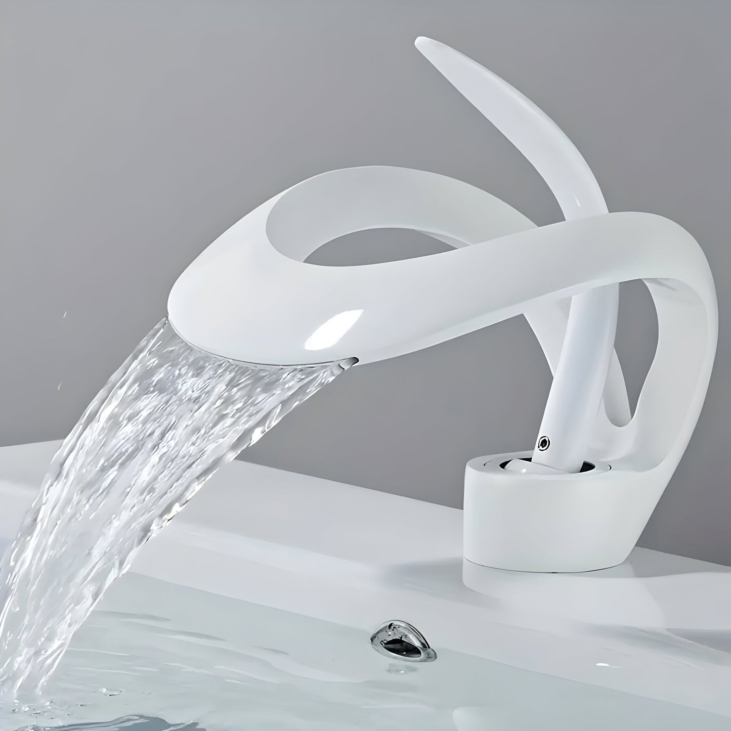 AquaGleam – Minimalist Bathroom Basin Tap