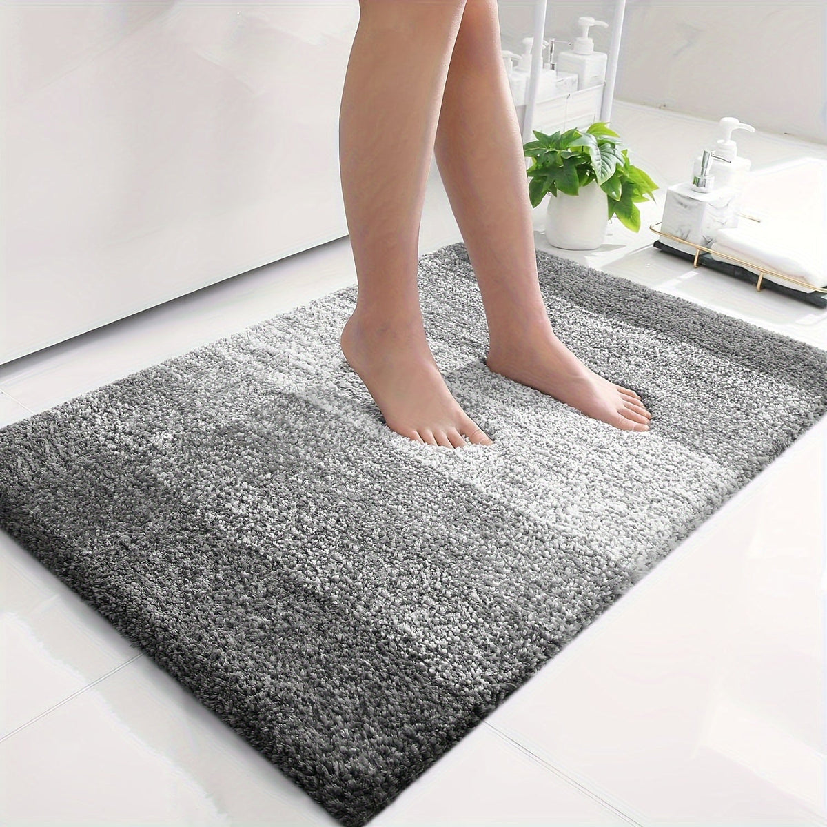 Luxury Microfiber Bath Mat – Ultra Soft, Non-Slip & Washable Comfort for Bathroom Floors