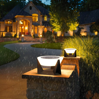 Luxio Solar – Luxurious Solar-Powered Japanese Garden Lamp