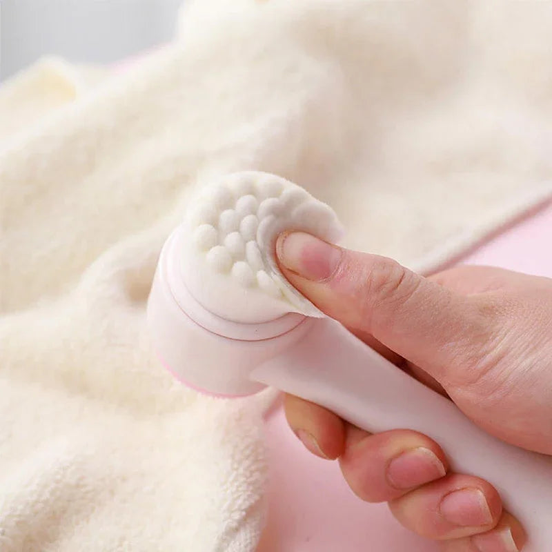 SilkGlow – 3D Silicone Face Cleanser & Exfoliator