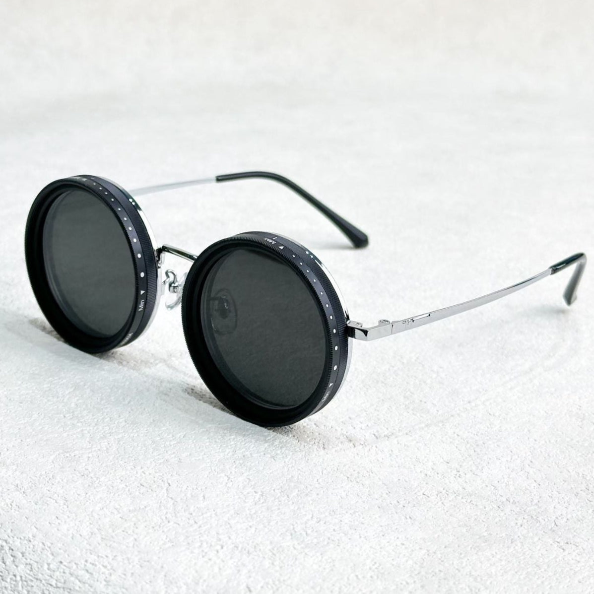 Unisex Round Polarized Sunglasses – Adjustable Light Reduction – Premium Metal Frame