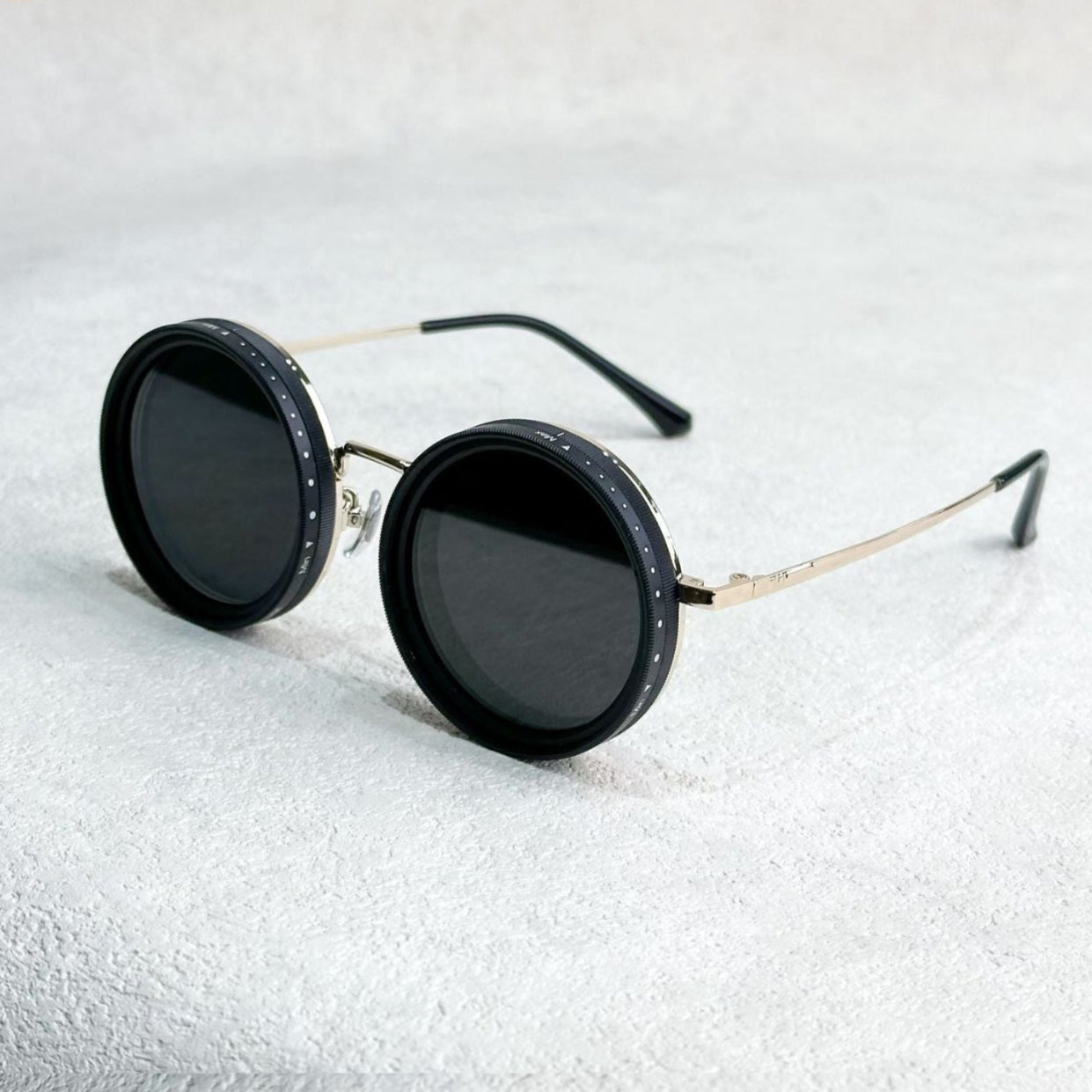 Unisex Round Polarized Sunglasses – Adjustable Light Reduction – Premium Metal Frame