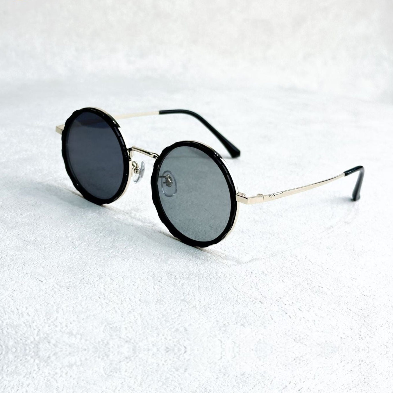 Unisex Round Polarized Sunglasses – Adjustable Light Reduction – Premium Metal Frame