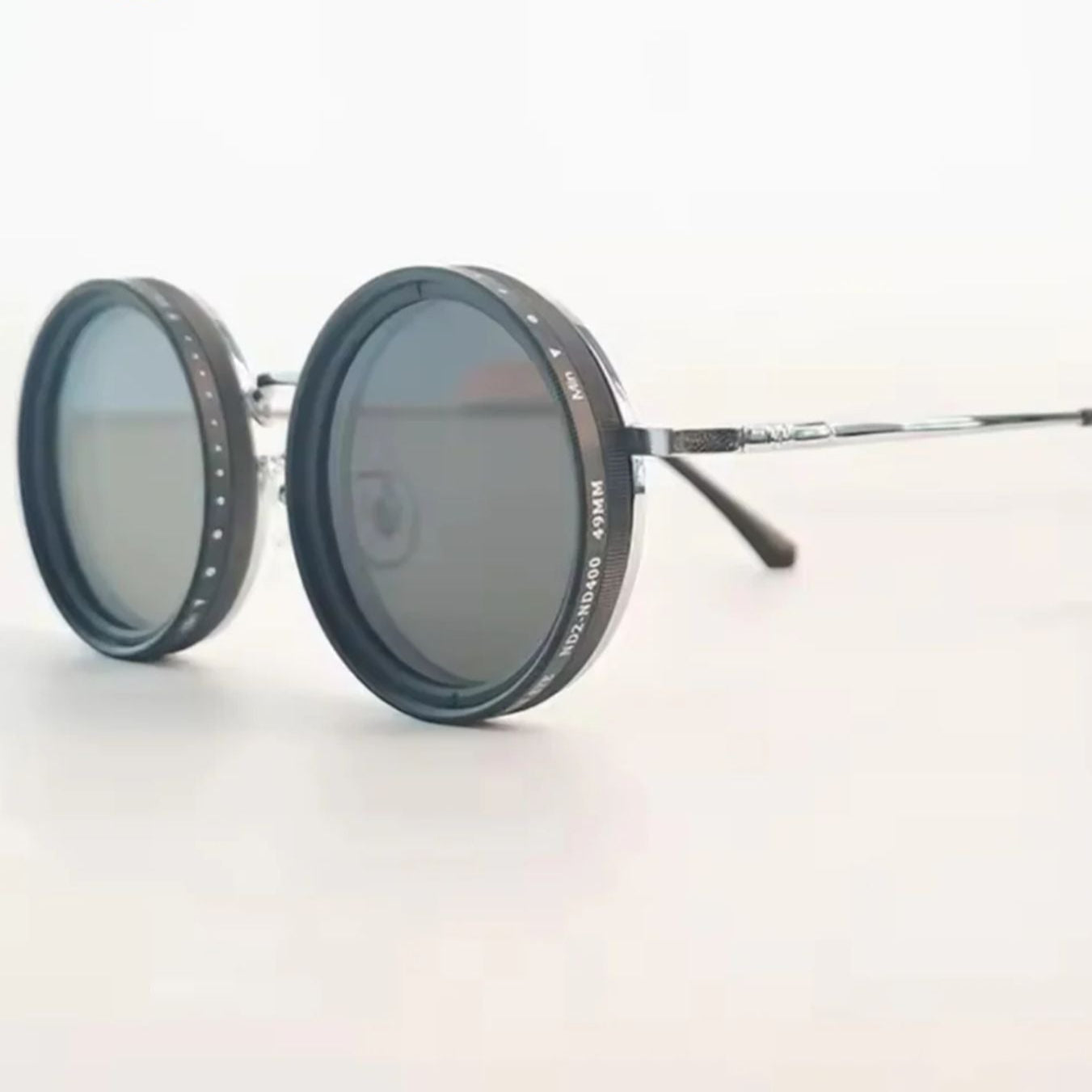 Unisex Round Polarized Sunglasses – Adjustable Light Reduction – Premium Metal Frame