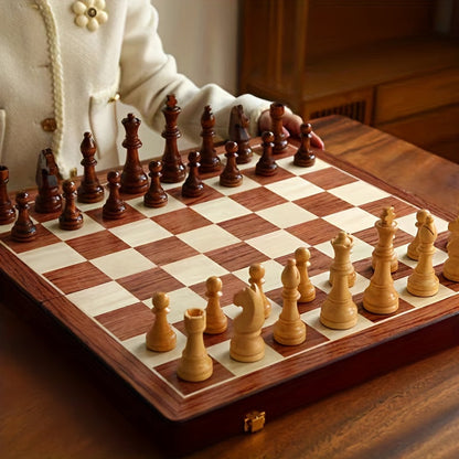 Premium Wooden Chess Set – Elegant Board & Pieces for Competitive Play