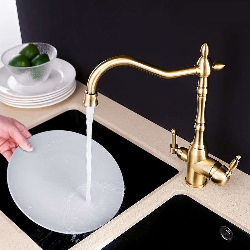 Traditional Kitchen Mixer Tap – Timeless Design with Modern Technology